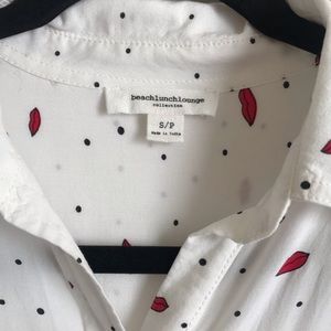 BEACHLUNCHLOUNGE Lip Print Long Sleeve Button Down